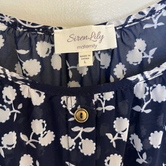 Siren Lily Maternity Navy Blue Floral Print Short Sleeve Top Size Large - Picture 3 of 5